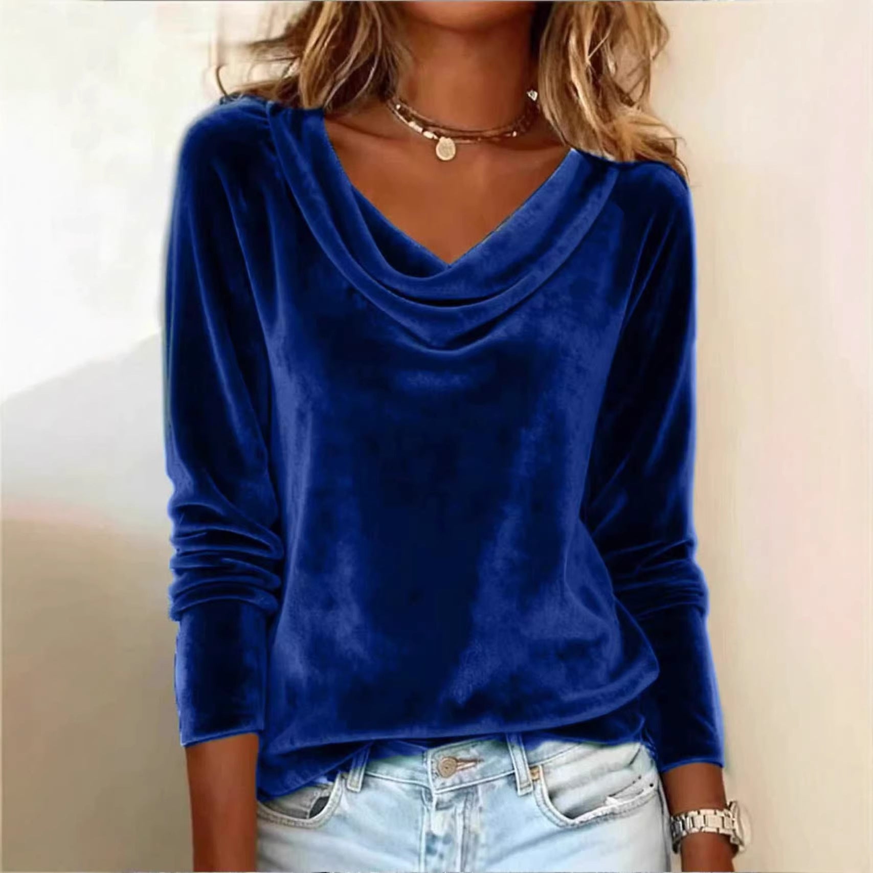 Damen Samt-Longsleeve mit Wasserfallkragen und legerem Schnitt Chichicherry