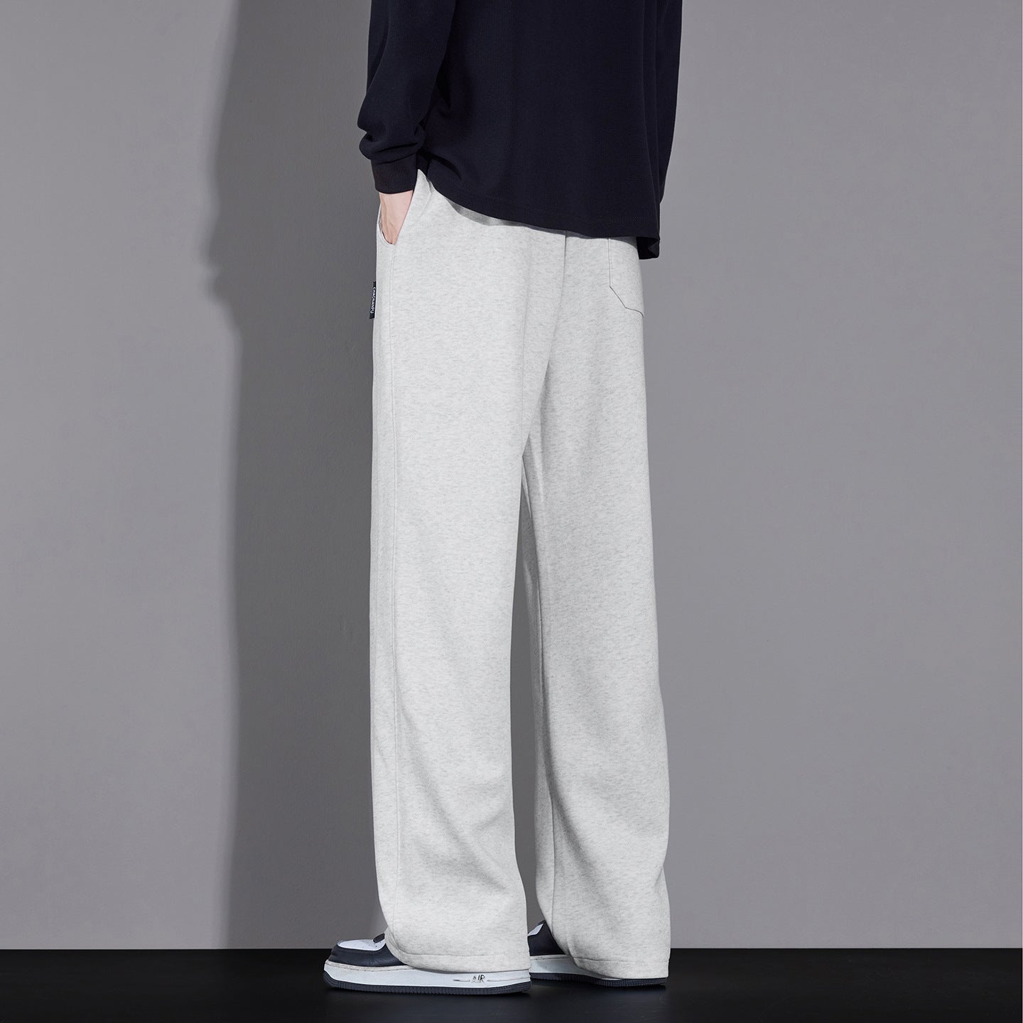 Men's relaxed-fit sweatpants with drawstring and straight leg Chichicherry
