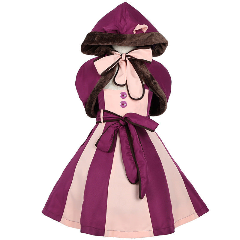 Girl costume with hooded cape and playfully designed details Chichicherry