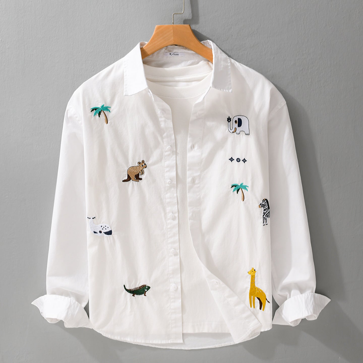 Women's Loose Cotton Shirt with Hand-Embroidered Safari Motifs Chichicherry