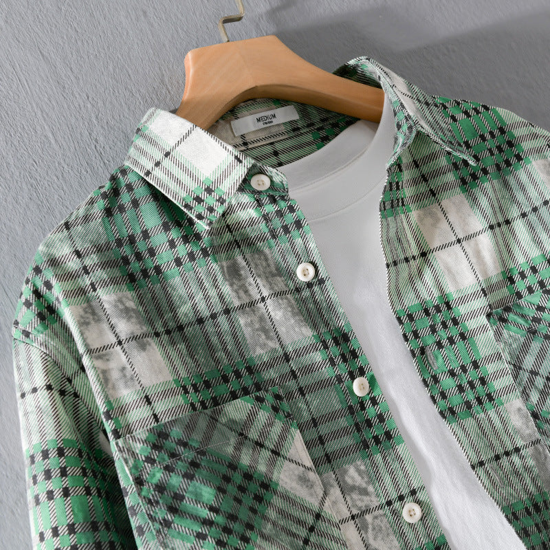 Men's plaid flannel shirt with patch chest pockets and relaxed fit Chichicherry