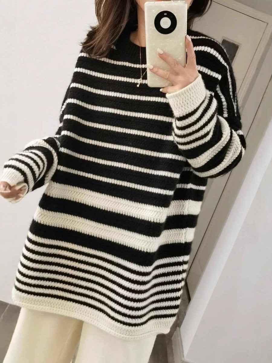 Women's oversized long sweater made of coarse striped knit with round neckline Chichicherry