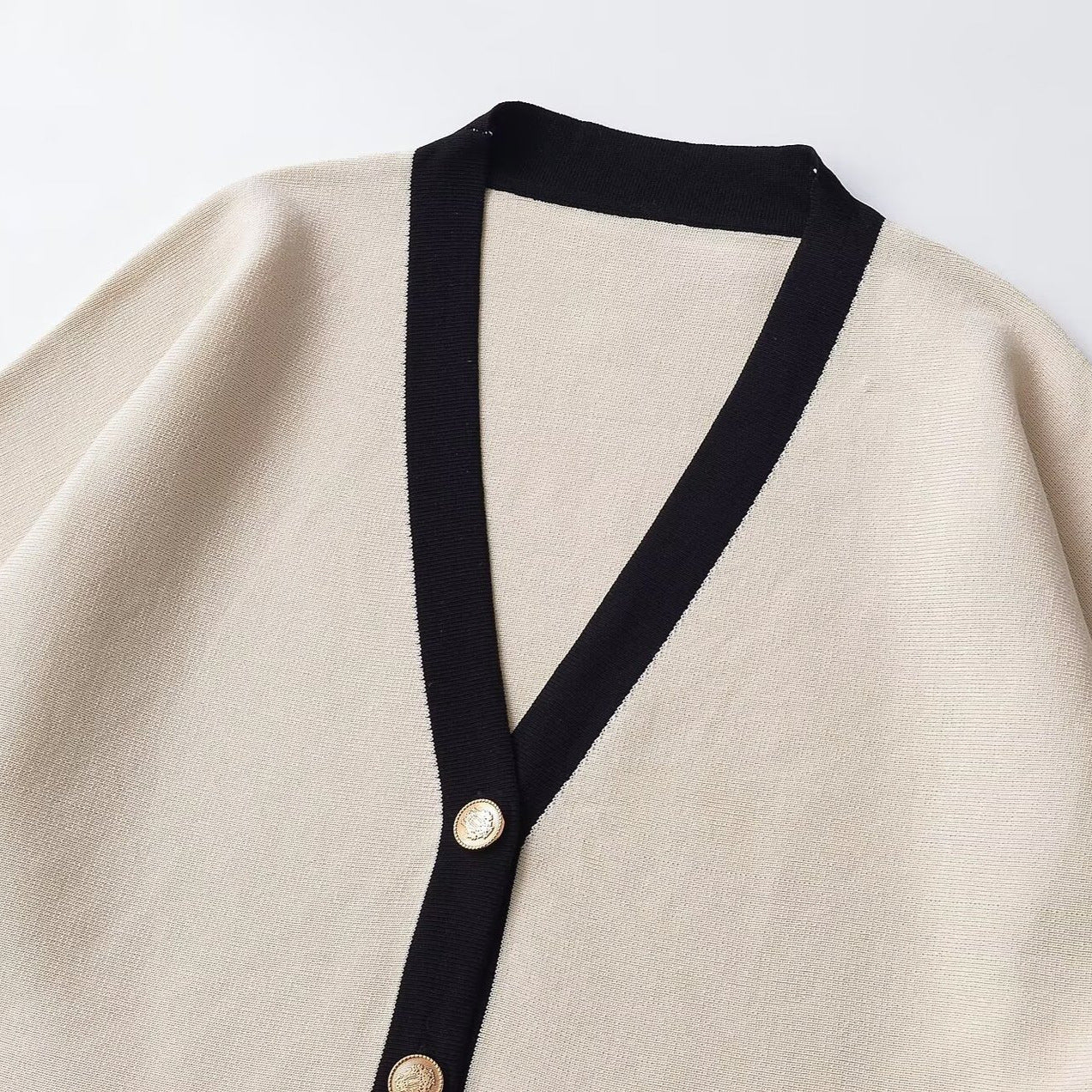Ladies Short Sleeve Knit Cape Cardigan with Contrast Trim Chichicherry