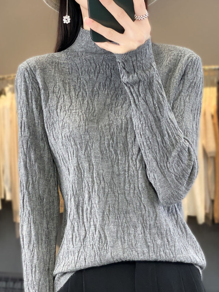 Women's Structured Fine Knit Sweater with Short Stand-Up Collar and Crinkle Look Chichicherry