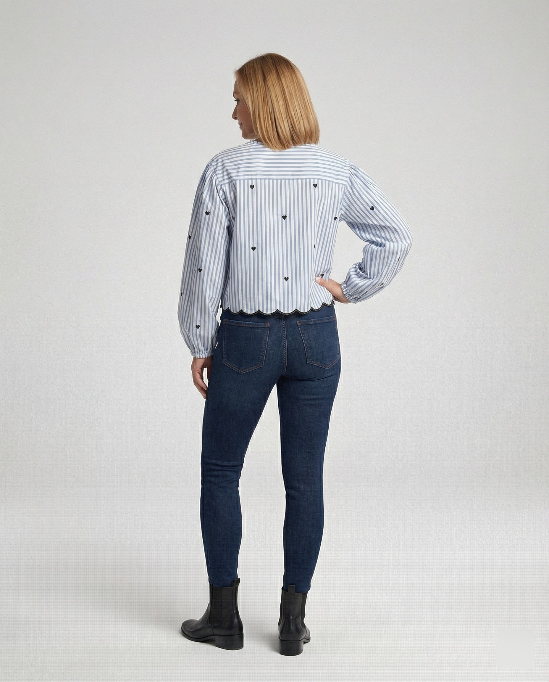 Women's blouse with a loose fit