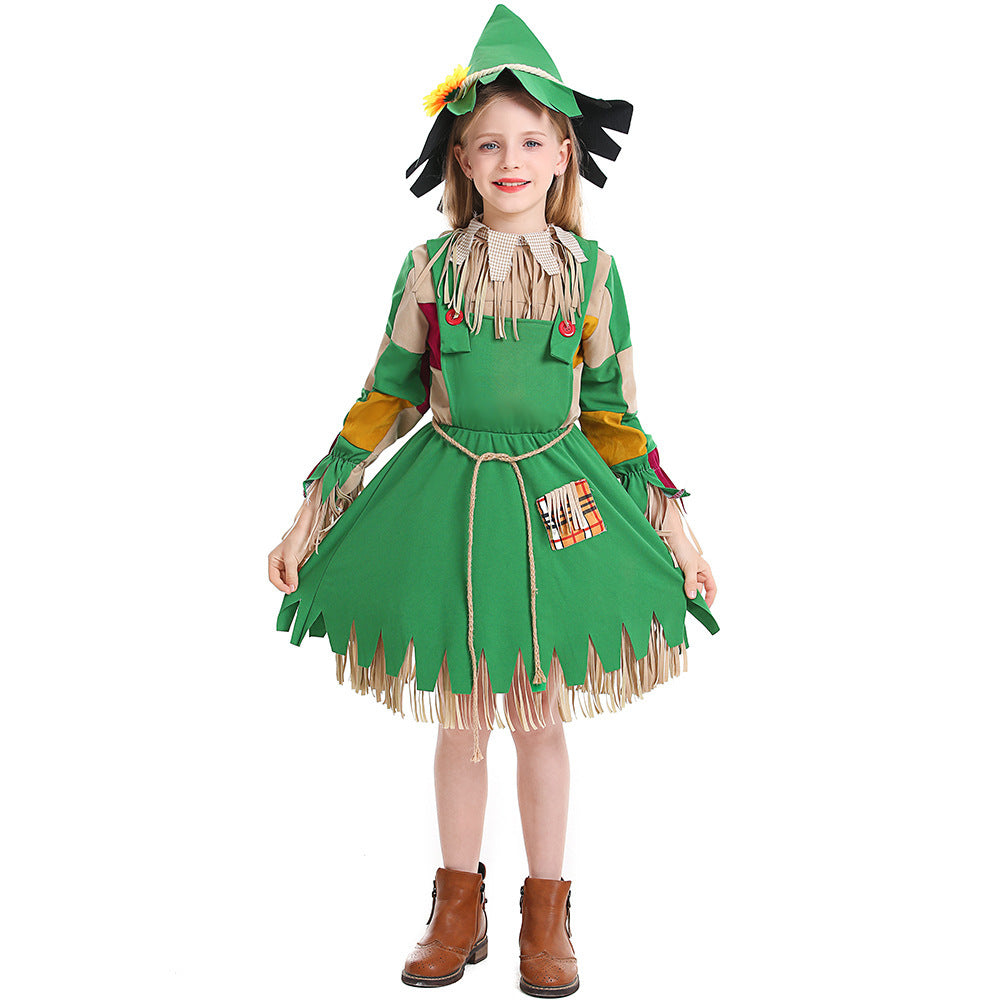 Girl costume as a whimsical scarecrow with fashionable details Chichicherry
