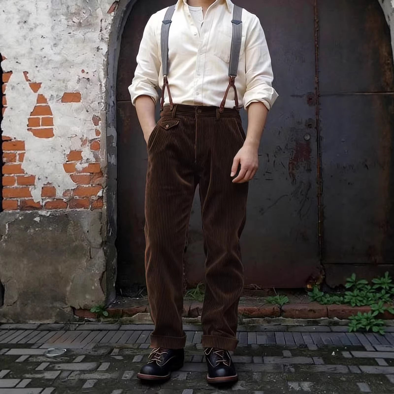 Men's corduroy pants with high waist, wide cord and buttoned flap pocket Chichicherry