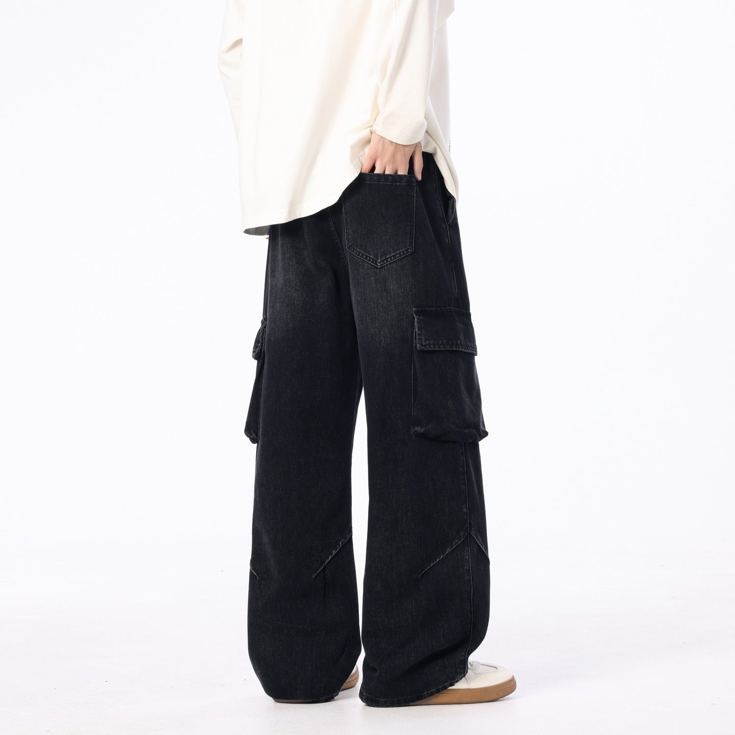 Men's Loose Cargo Denim Pants with Drawstring, Used Wash and Oversized Fit Chichicherry