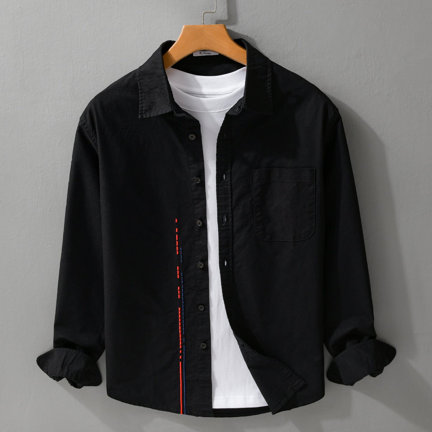 Men's shirt in relaxed fit with chest pocket and side decorative embroidery Chichicherry