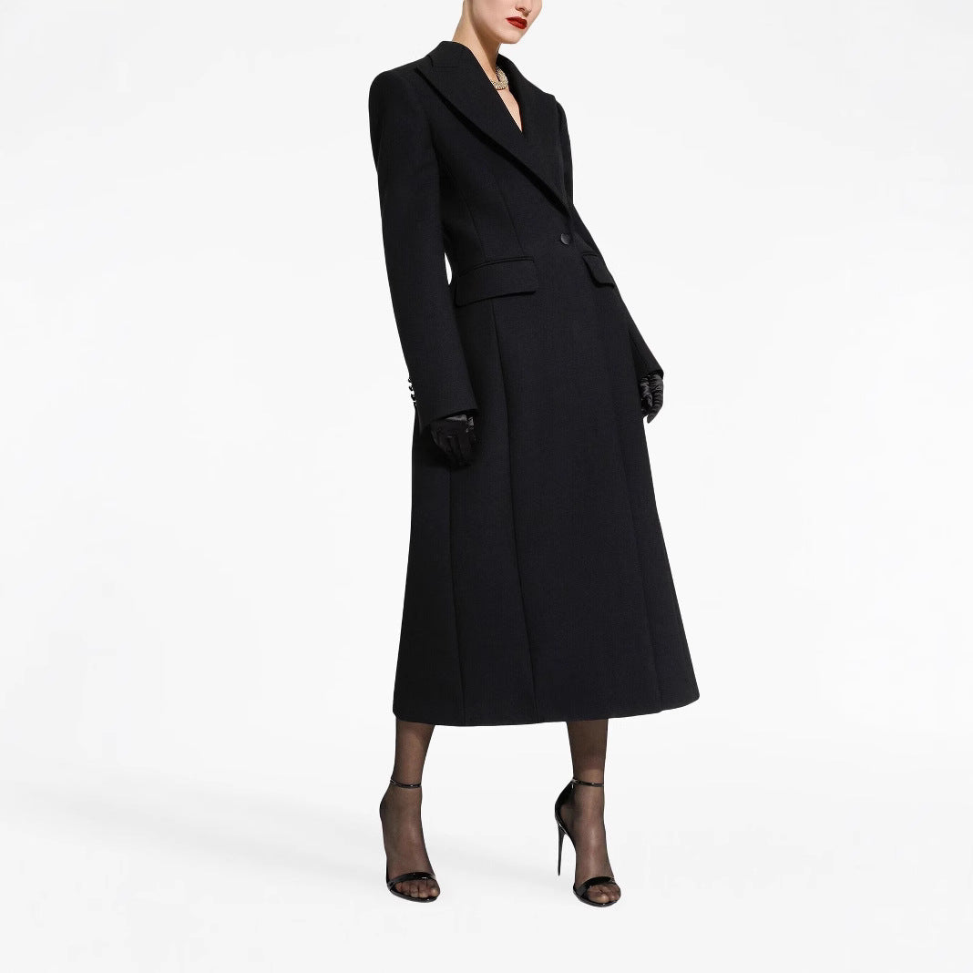 Women's Tailored Longline Coat with Sharp Lapels and Vent Chichicherry