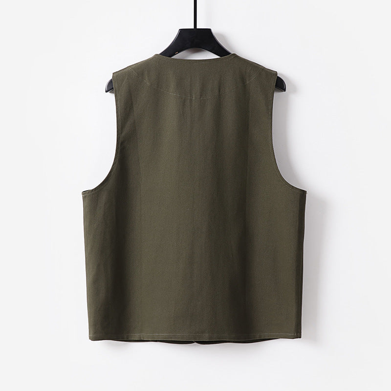 Men's utility vest with V-neck, button placket, and applied flap pockets Chichicherry