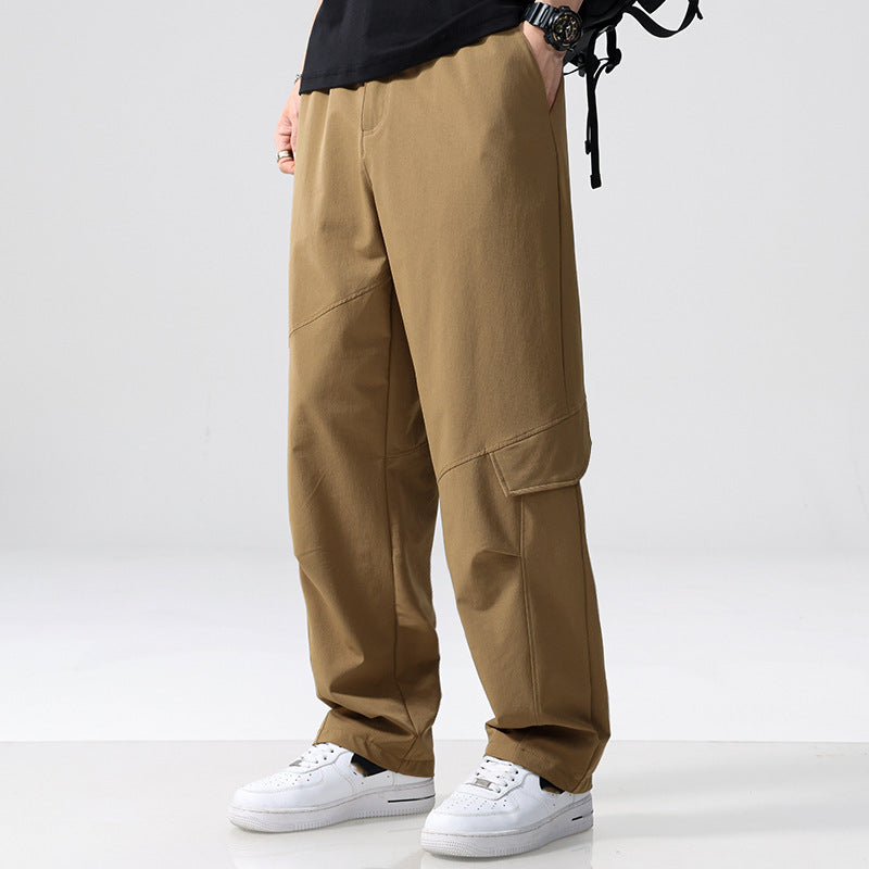 Men's cargo pants in utility look with relaxed fit, multiple thigh pockets and elastic waistband Chichicherry