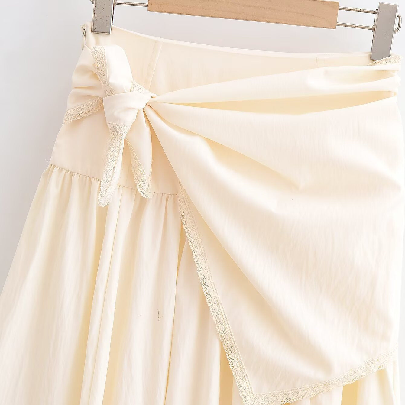 Women Midiskirt with Wrap Overlay, High Waist and Lace Trim Chichicherry
