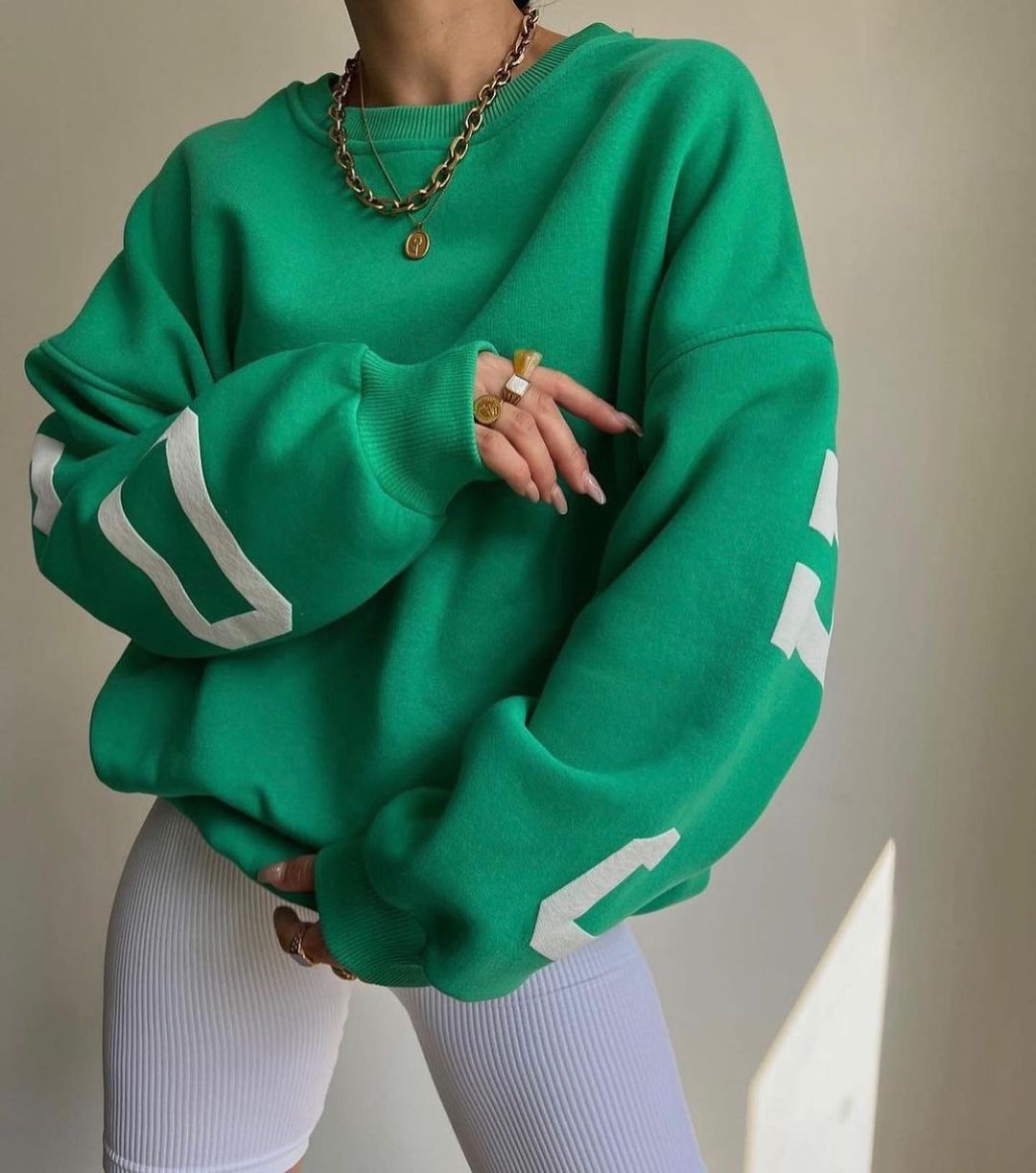 Damen Oversized Sweatshirt mit Blockprint-Ärmeln und weitem Drop-Shoulder-Schnitt Chichicherry
