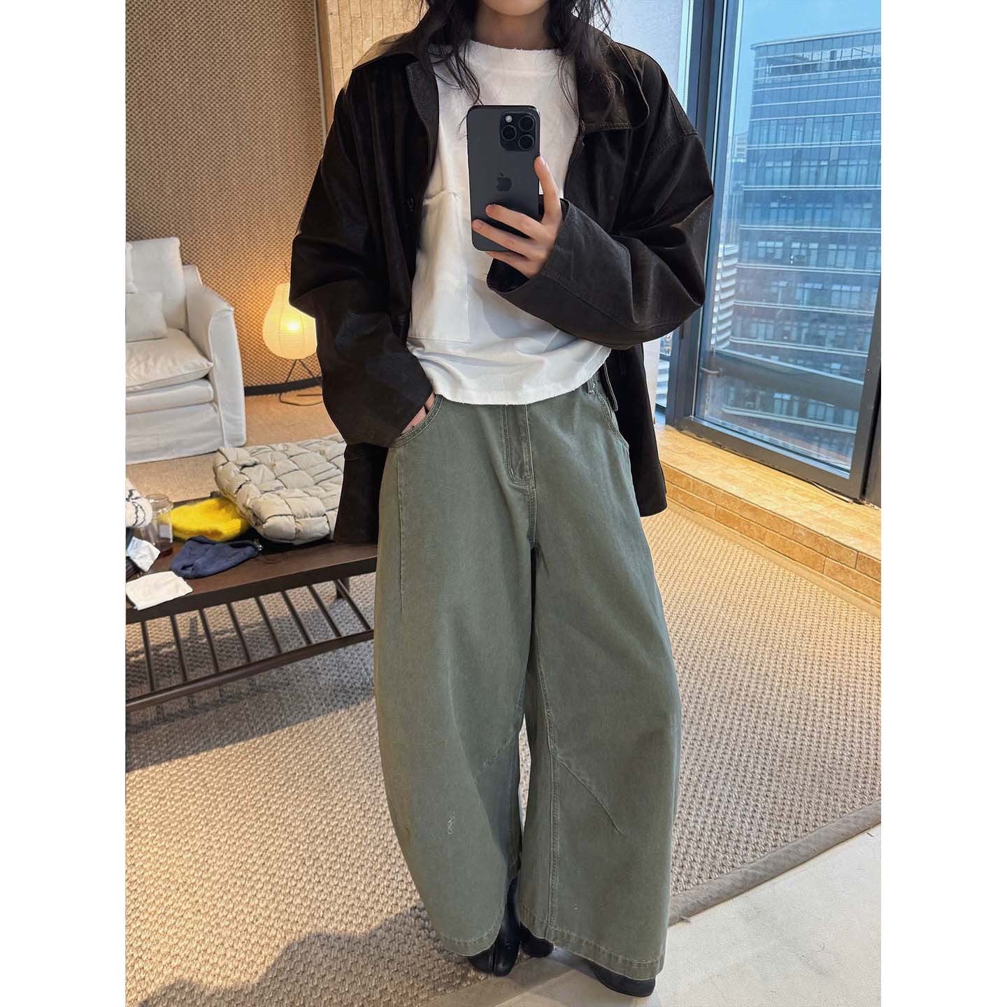 Women's Oversize Sweatshirt with Eye-Catching Front Pocket and Dropped Shoulder Chichicherry