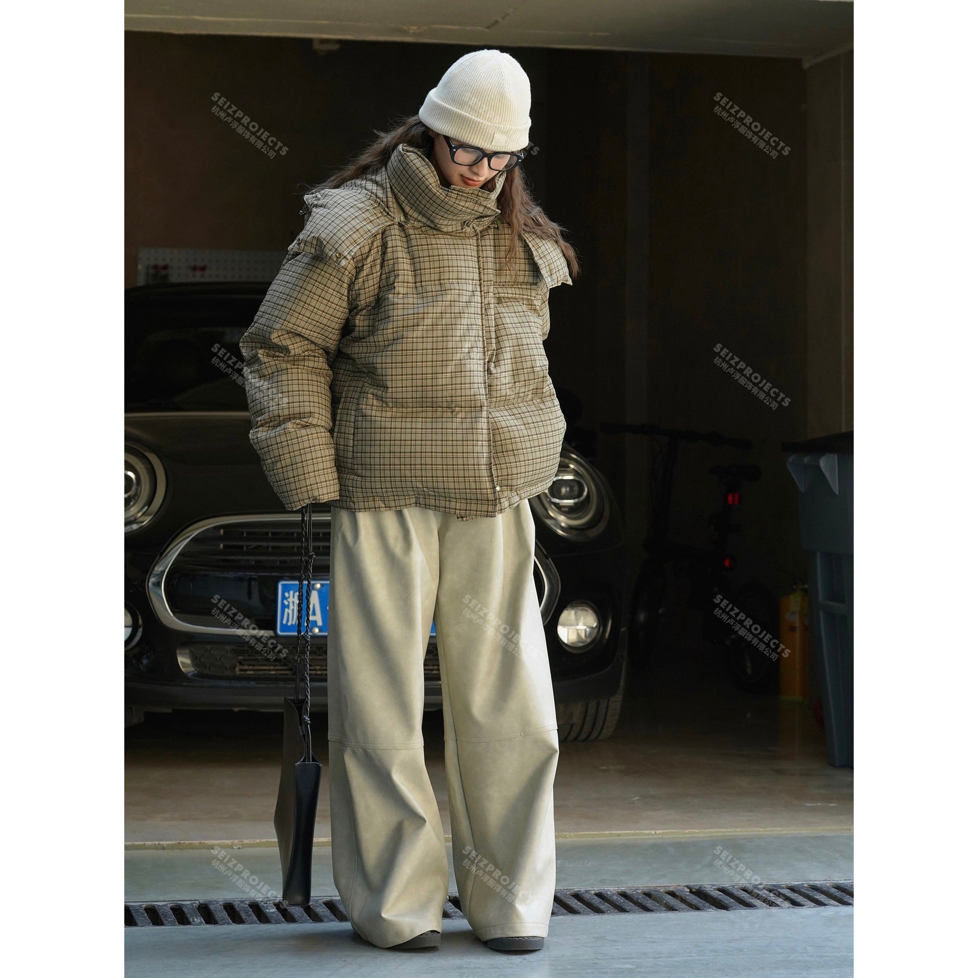 Women Short Cut Quilted Check Pattern Padded Jacket with Hood Chichicherry