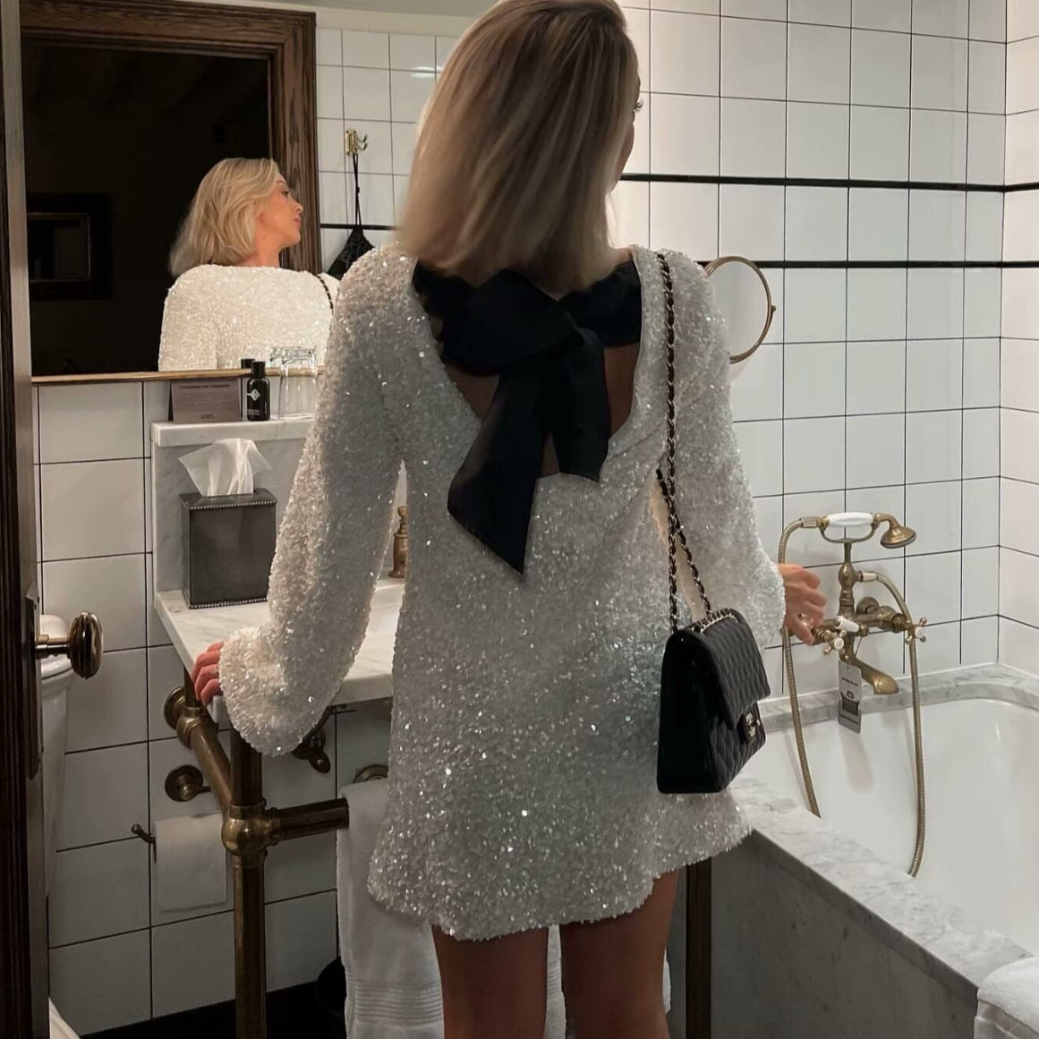 Women's Glitter Tunic with Bow Collar and Fine Sequin Structure Chichicherry