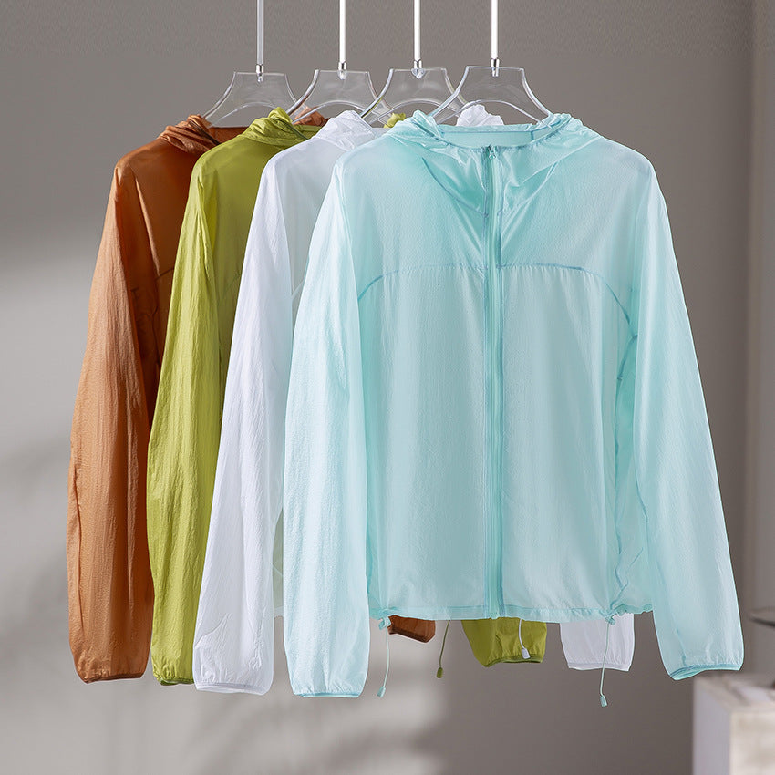 Women's Feather-Light Hooded Jacket Made of Microfibers with Drawstring Chichicherry