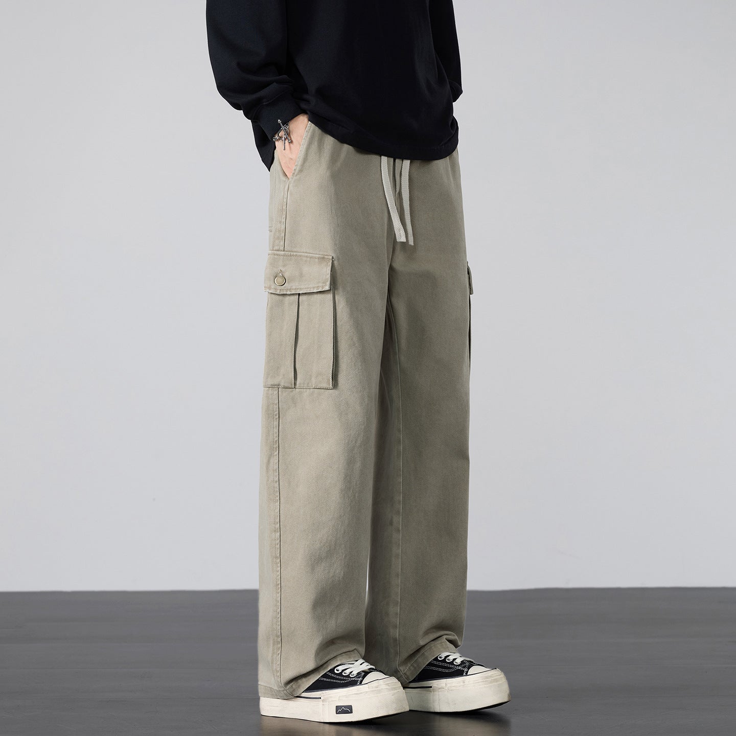 Men's Loose Cargo Pants with Drawstring Waist and Multiple Pockets Chichicherry