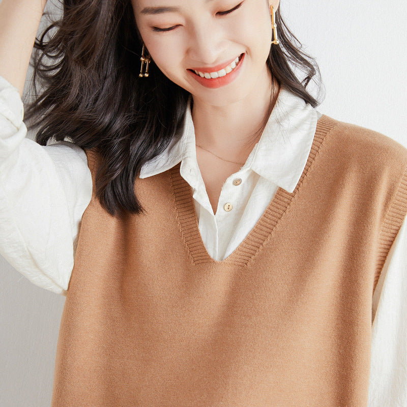 Women Oversize V-Neck Fine Knit Vest with Ribbed Hem Chichicherry
