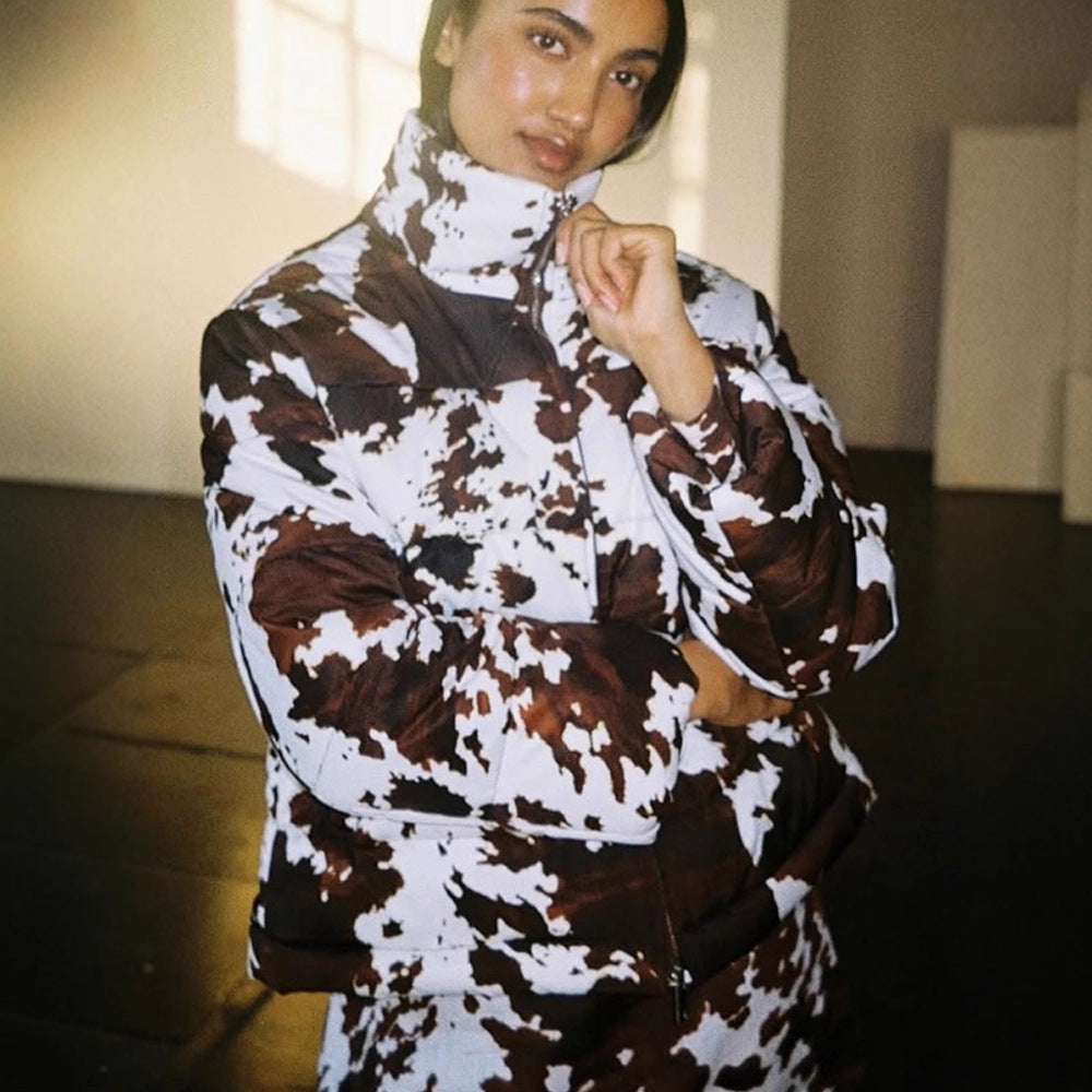 Women's cropped quilted jacket with cow print and high stand-up collar Chichicherry