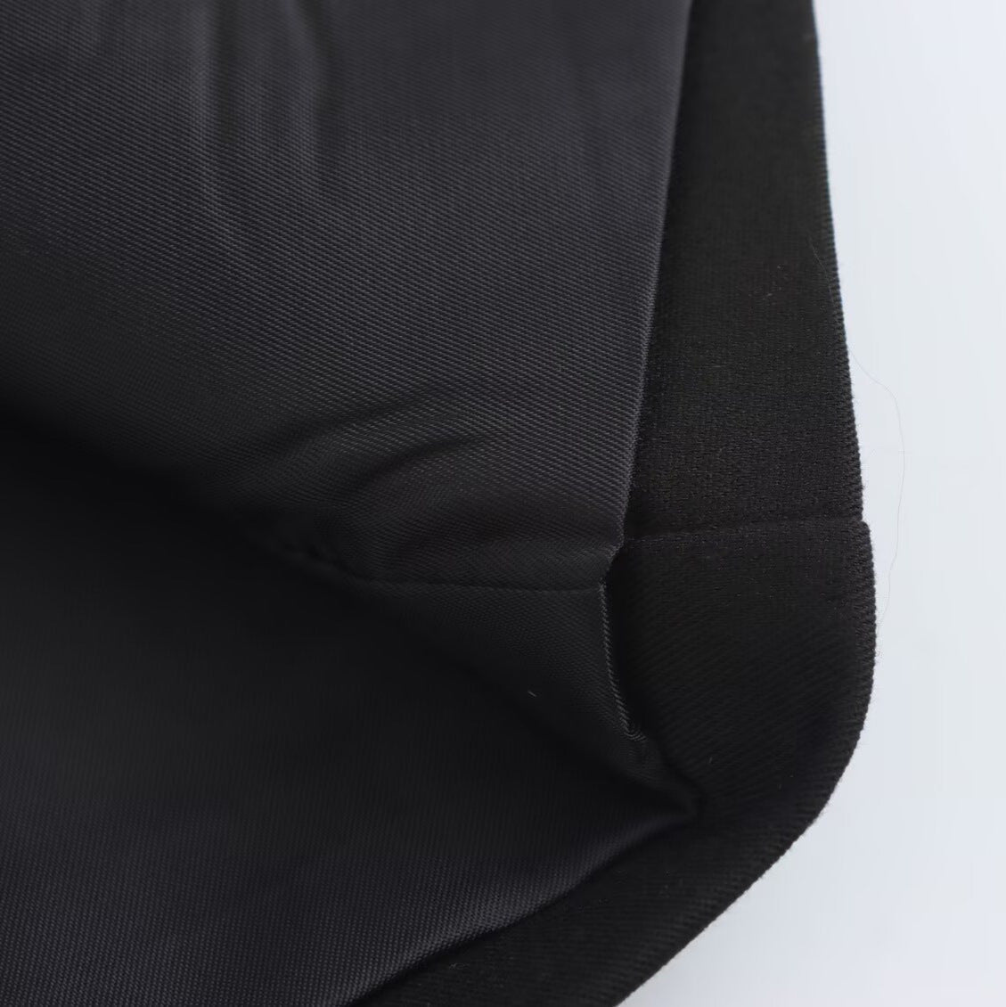 Women's Short Tailored Blazer with Notched Collar and Minimalist Silhouette Chichicherry