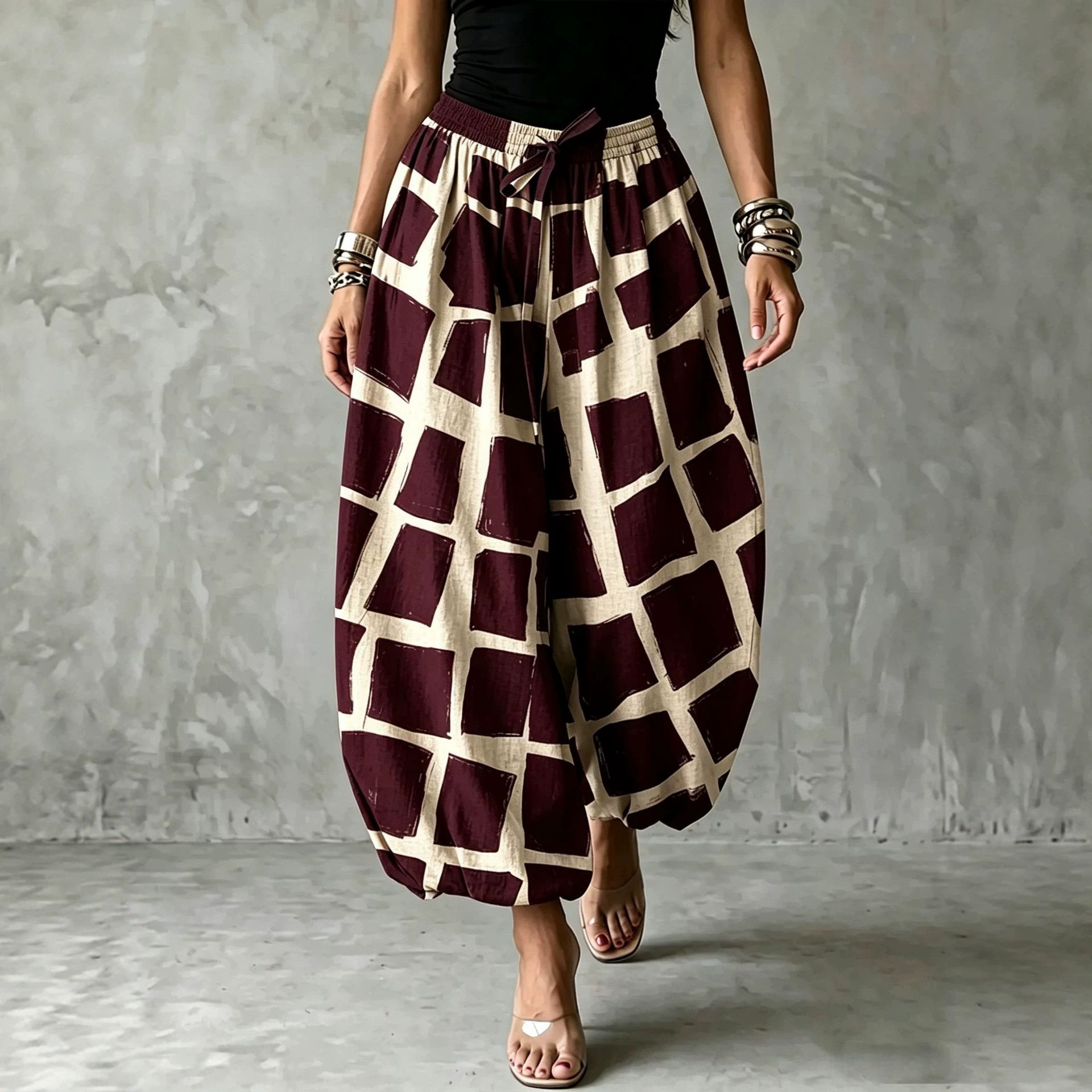 Women's balloon pants with wide elastic waistband and graphic print Chichicherry