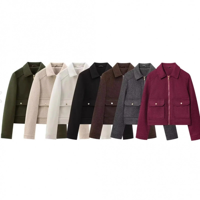 Women's short jacket in velour look with flap patch pockets and full-length zipper Chichicherry