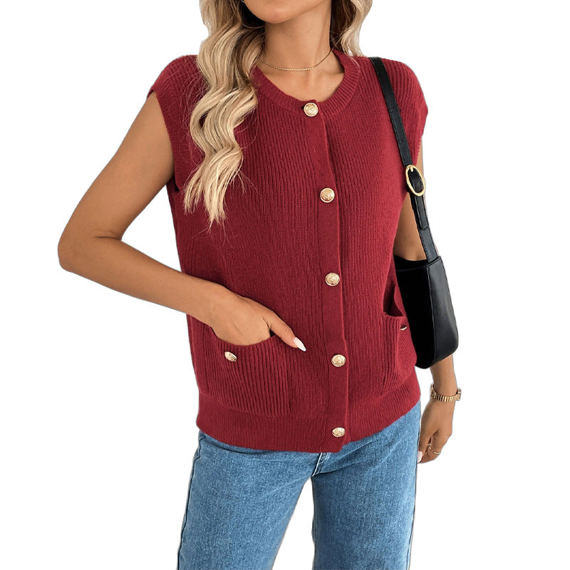 Women's sleeveless knitted vest with decorative button placket, patch pockets & ribbed texture Chichicherry