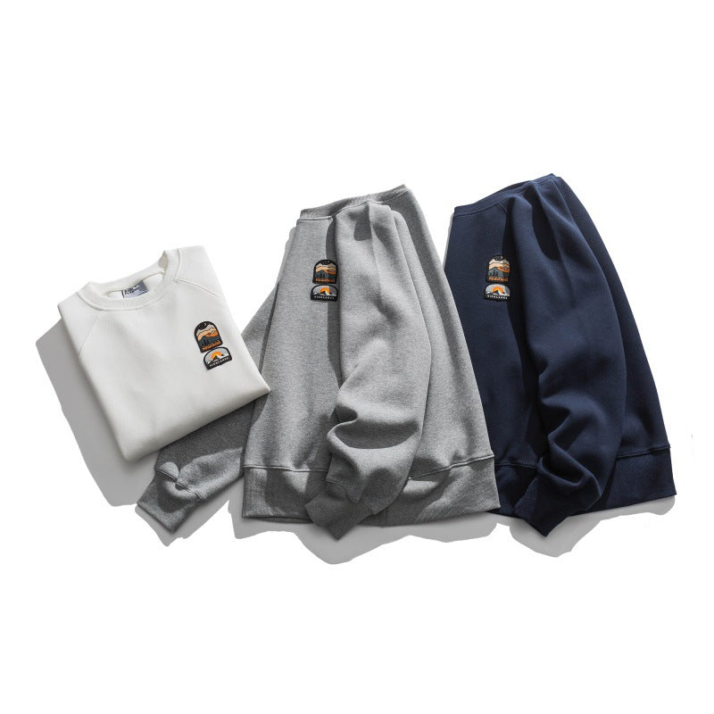 Unisex Oversize Sweatshirt with raglan sleeves and mountain patch Chichicherry
