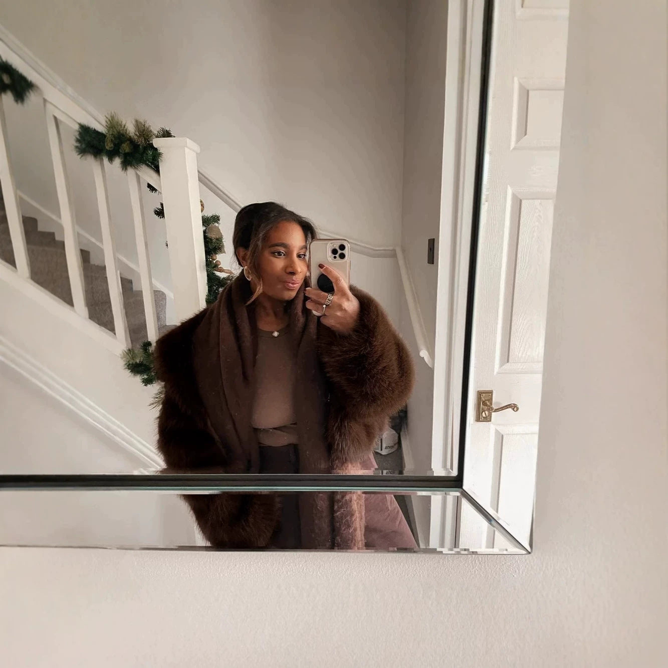 Ladies Short Voluminous High-Pile Faux-Fur Bolero Jacket with Boxy Silhouette Chichicherry