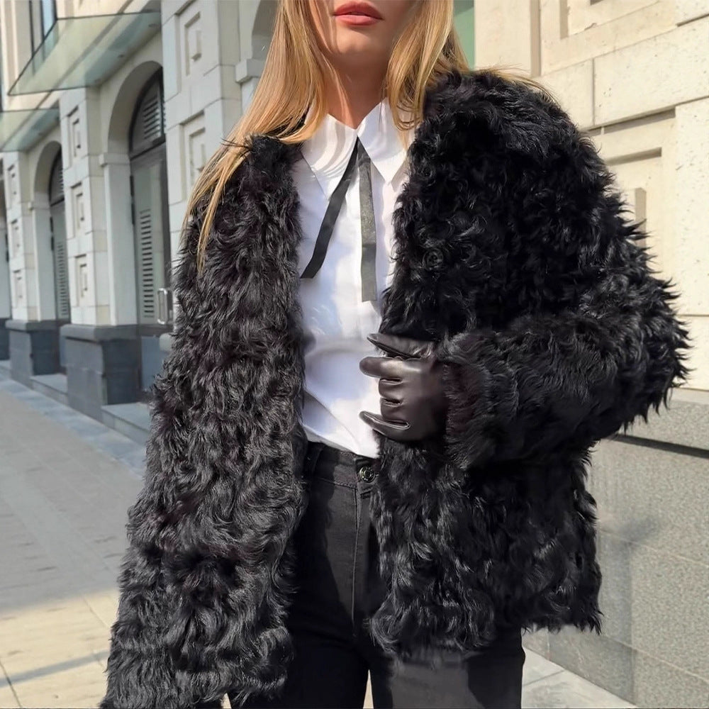 Women's Boxy Short Coat made of crinkled Faux Fur with structured wave pattern and open front Chichicherry