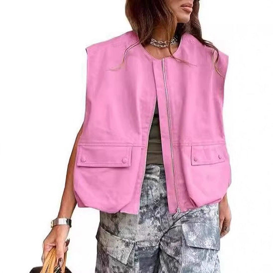 Women's sleeveless utilitarian vest with zipper and flap pockets Chichicherry
