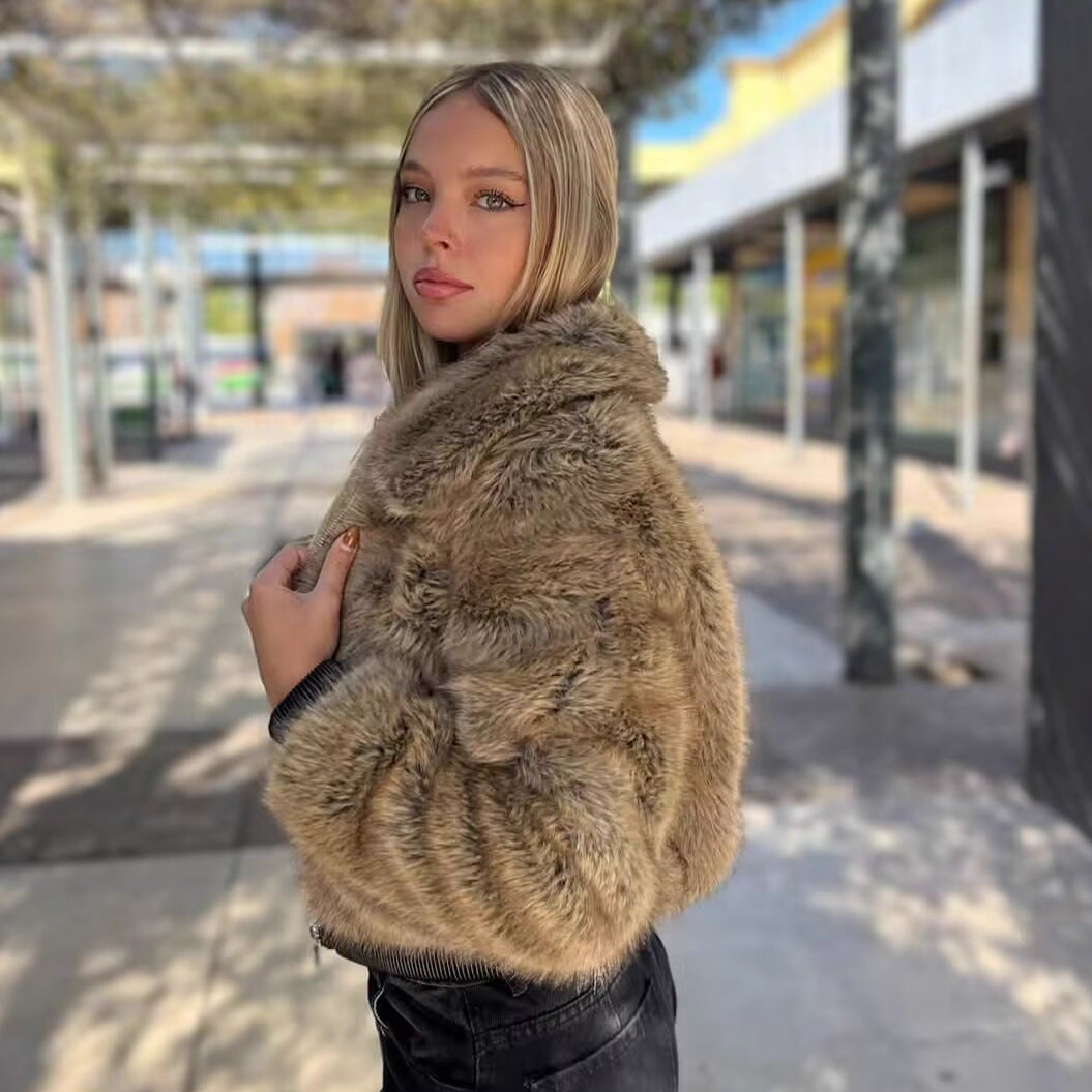 Women's Short Faux-Fur Bomber Jacket with Zip and Ribbed Hem Chichicherry