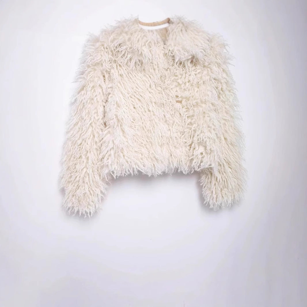 Women's short jacket made of high-pile faux fur in shaggy look Chichicherry