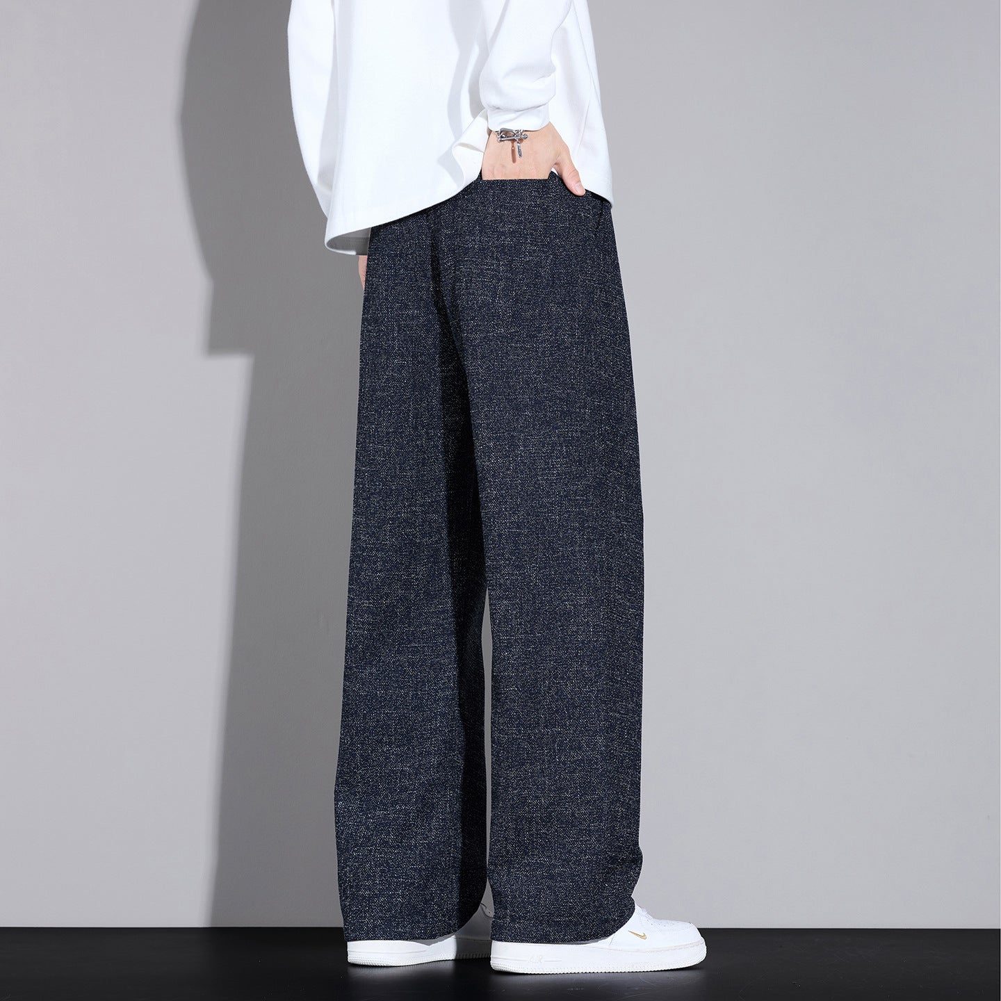 Men's Loose Lightweight Trousers with Pleats, Drawstring and Side Design Stripe Chichicherry