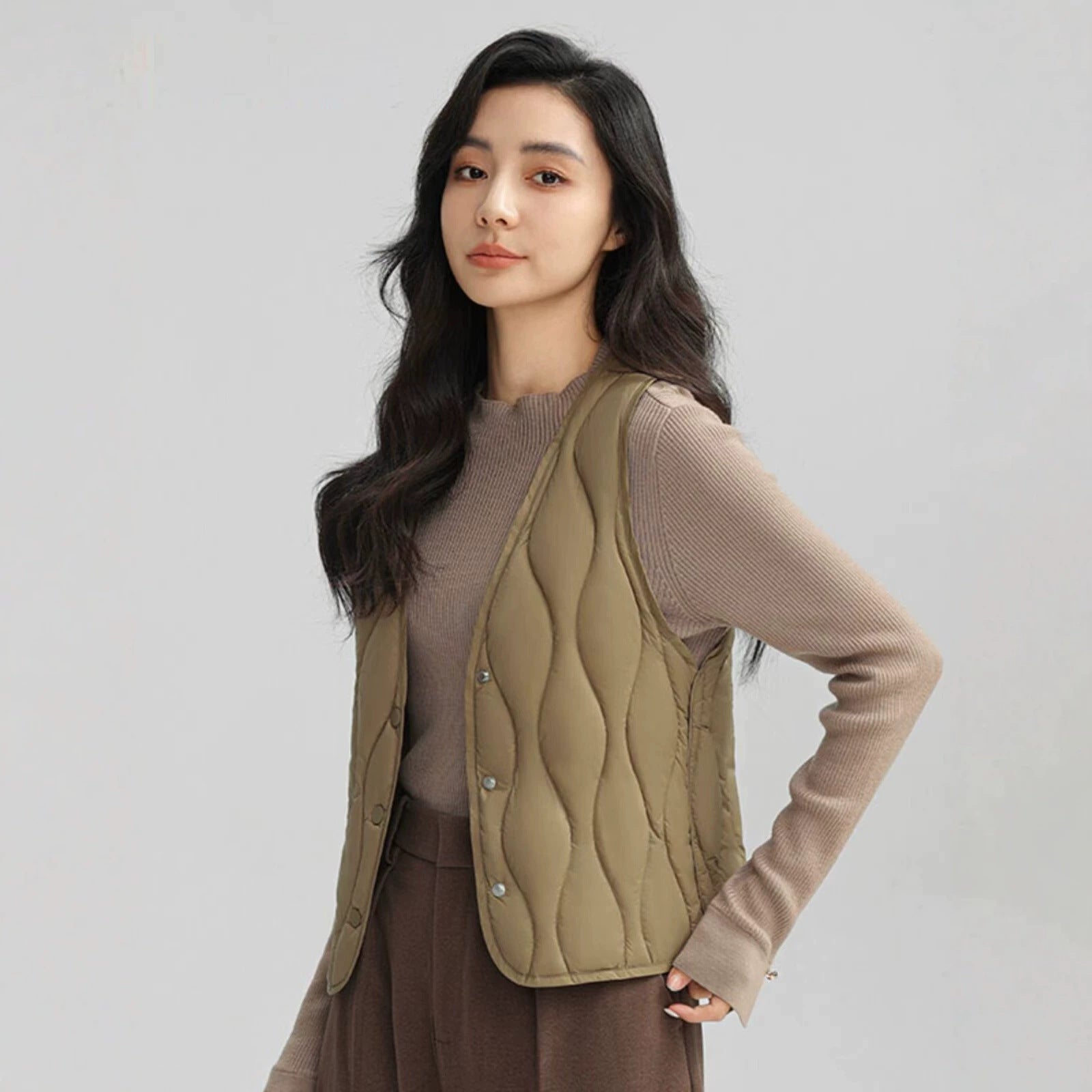 Women Long Quilted Thermal Vest with Ergonomic Wave Quilting Chichicherry