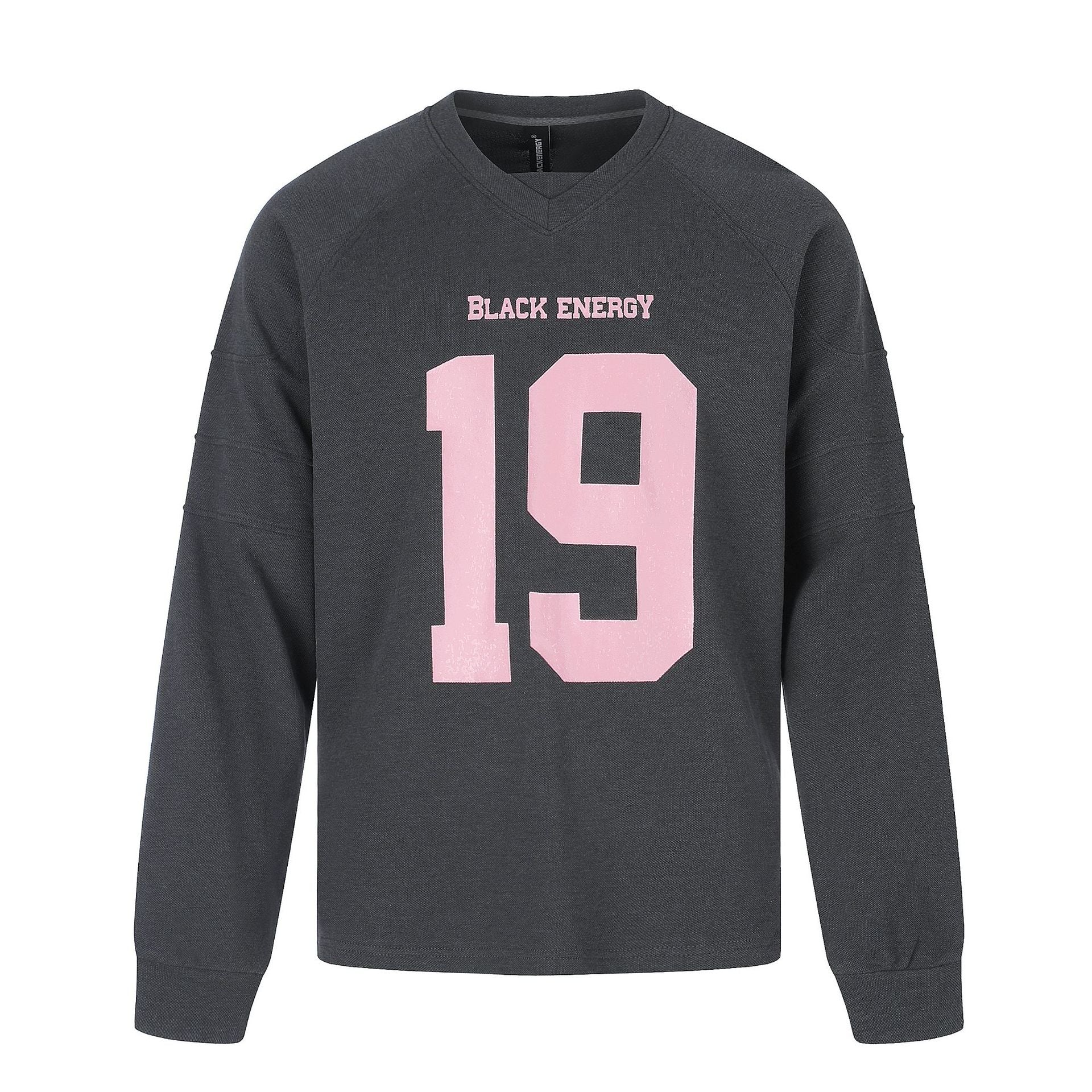 Women's Oversize Sweatshirt with V-neck, Raglan Sleeves, and Front Print Chichicherry