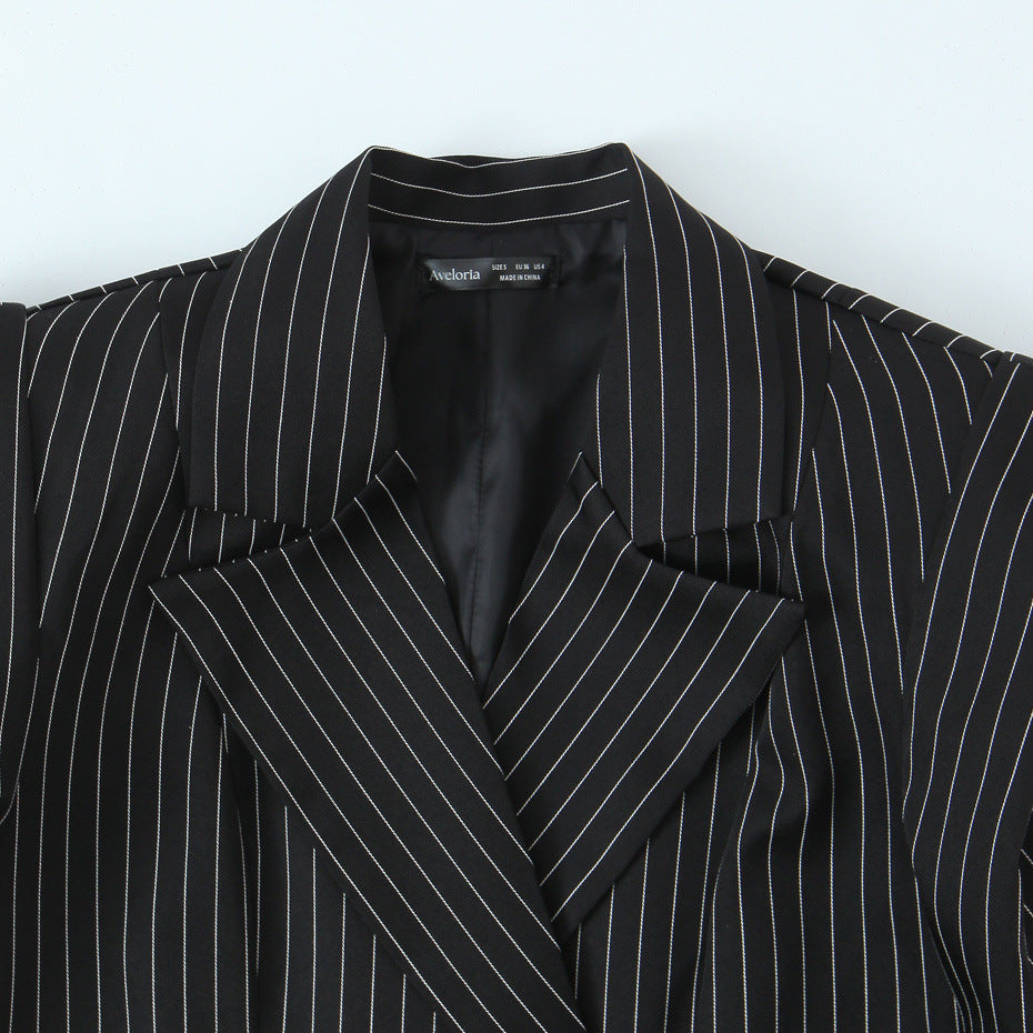 Women Double-breasted Oversized Blazer with Pinstripes and Distinctive Shoulder Pads Chichicherry