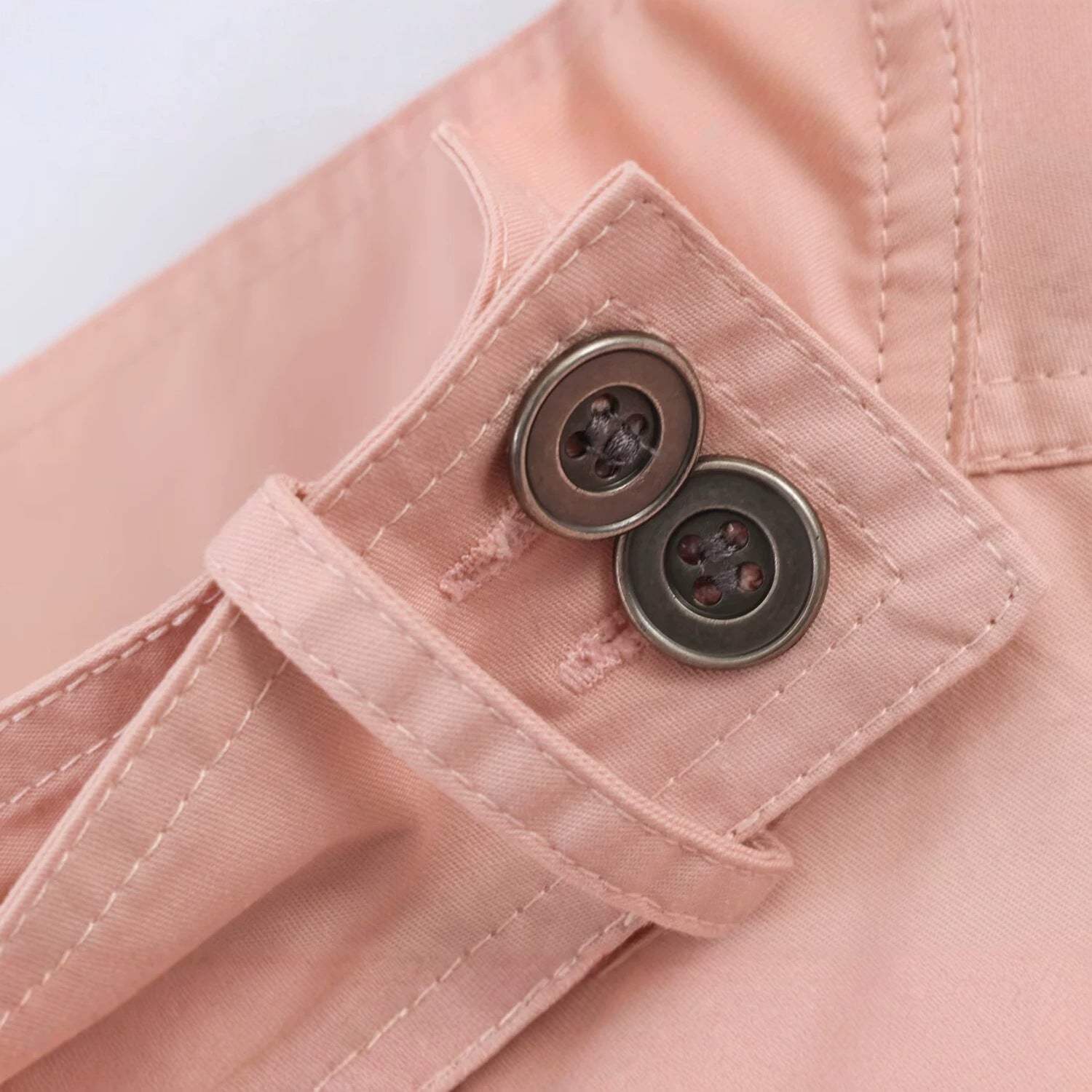 Women Lightweight Cropped Field Jacket with Stand-up Collar, Drawstring and Flap Pockets Chichicherry