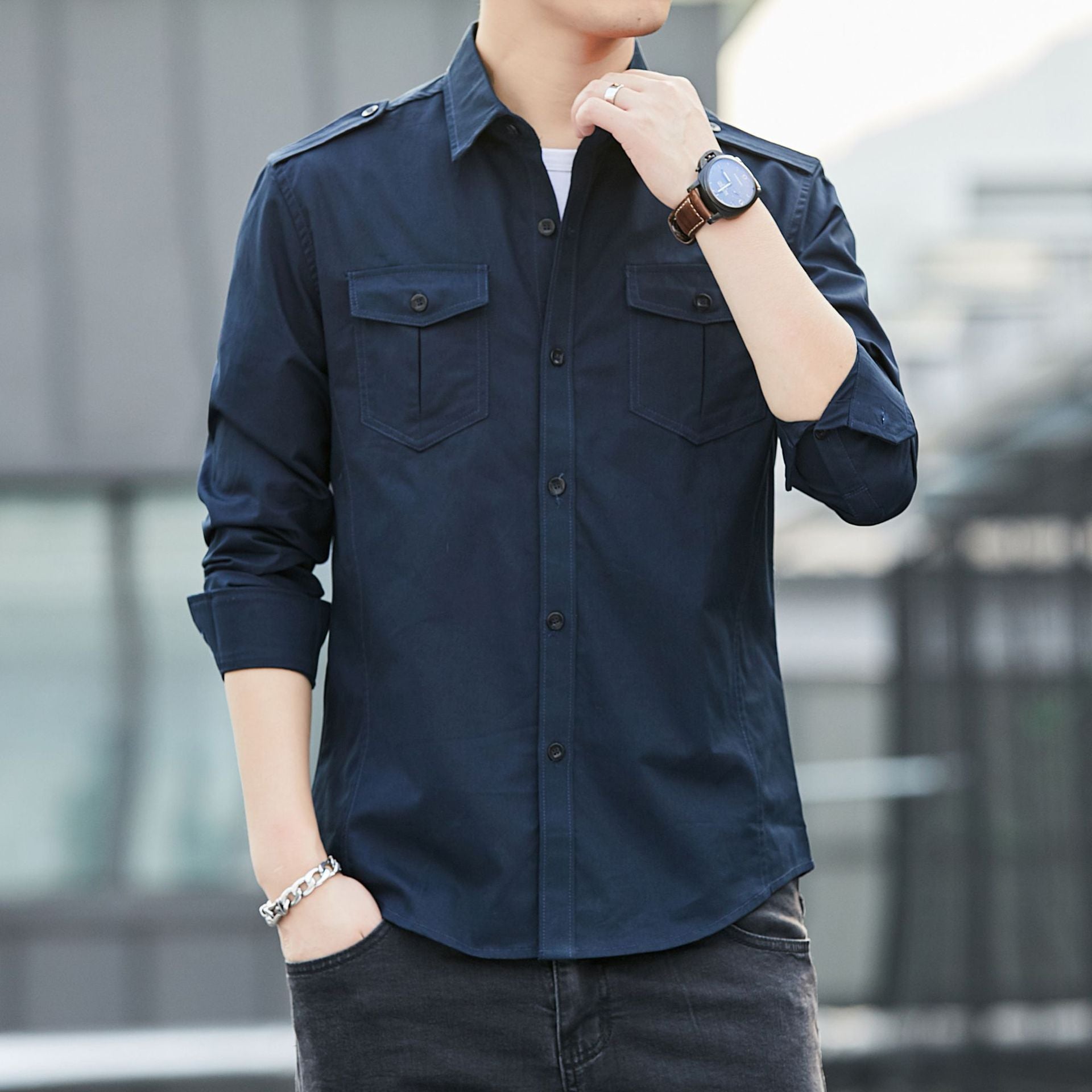Men's casual utility overshirt made of cotton blend with shoulder patches and flap pockets Chichicherry