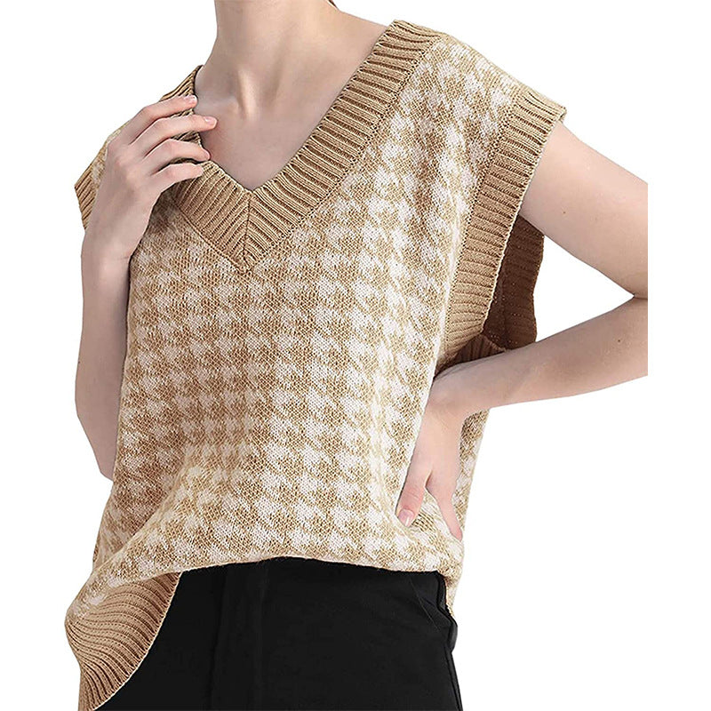 Women’s knit vest with houndstooth pattern, V-neck and ribbed hem Chichicherry