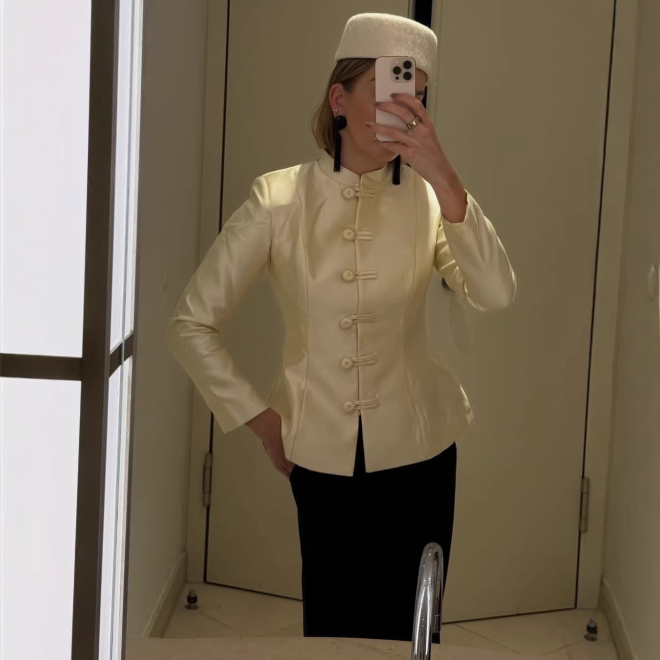Women Chinese inspired jacket with stand-up collar and decorative knot closures Chichicherry