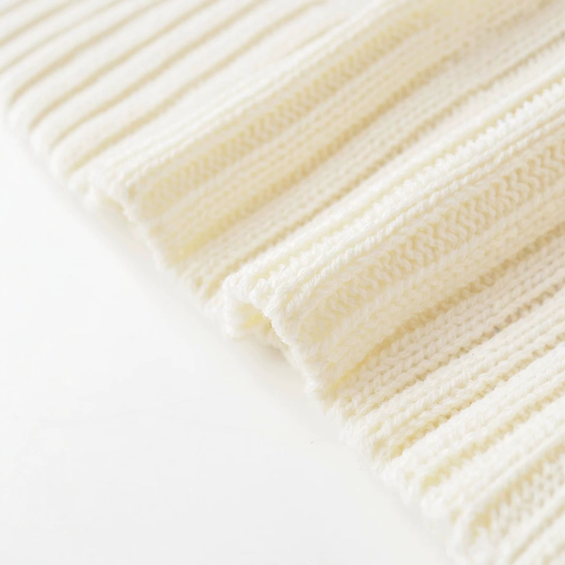 Women's chunky knit Henley sweater with wooden buttons and ribbed cuffs Chichicherry