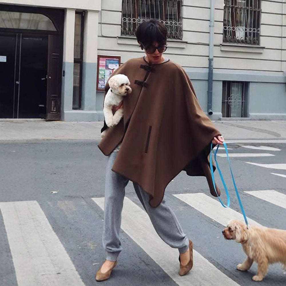 Women's Oversize Cape Coat made of wool blend with high stand-up collar and leather tabs Chichicherry