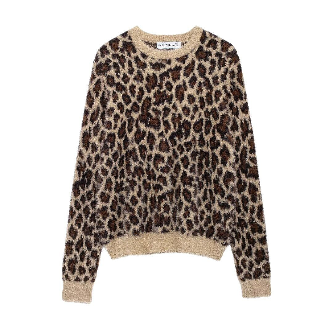 Women's Fluffy Knit Sweater with Leopard Print and Crew Neck Chichicherry