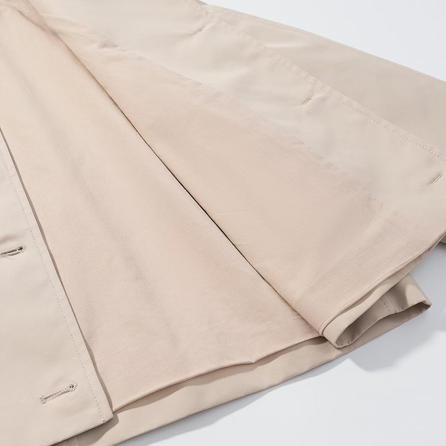 Women's short trench-style jacket with boxy silhouette and raglan sleeves Chichicherry
