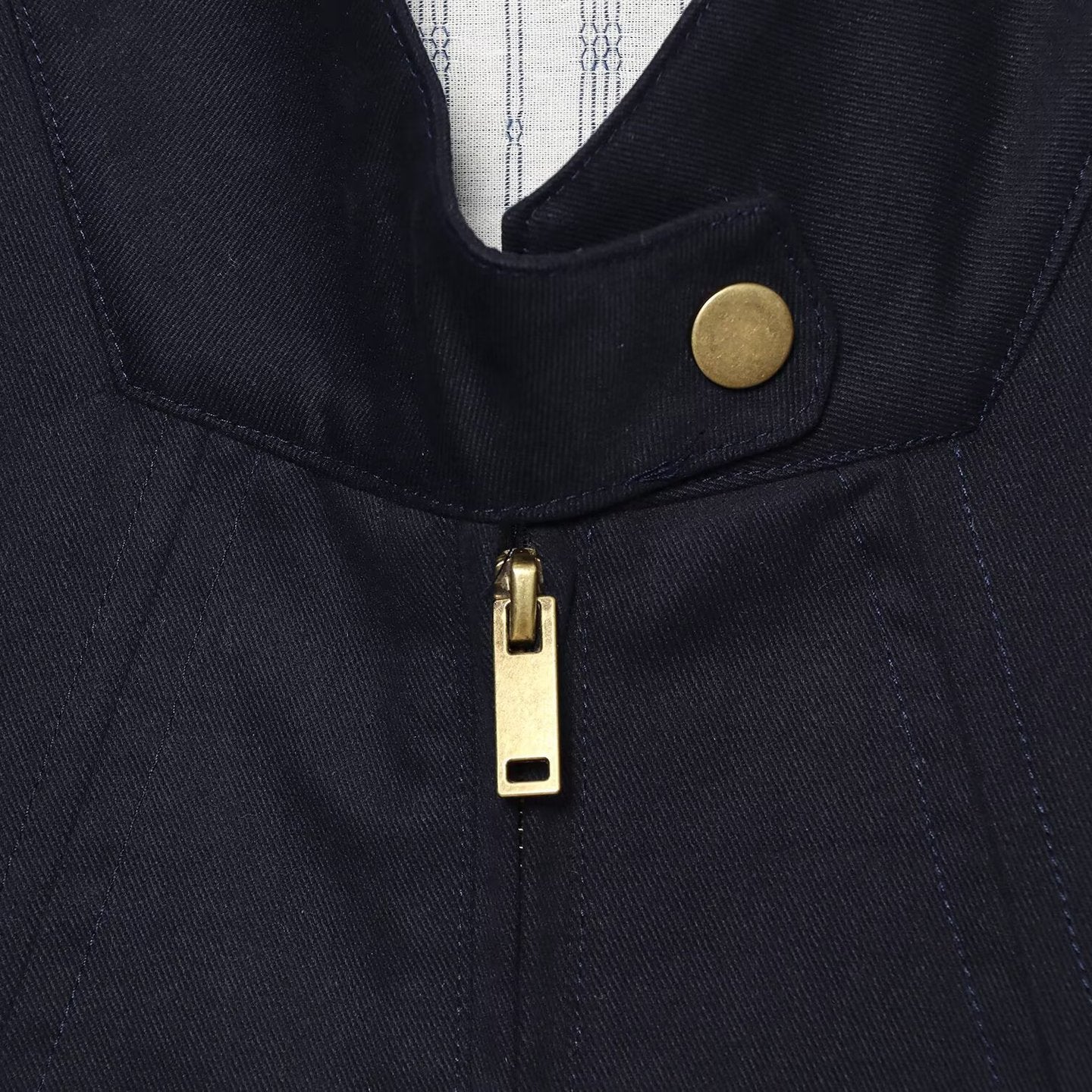 Women's Cropped Boxy Field Jacket with Stand-Up Collar, Patch Pockets and Golden Details Chichicherry
