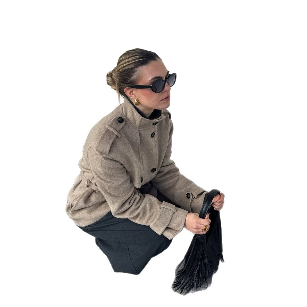 Women's short trench coat with belt and stand-up collar Chichicherry