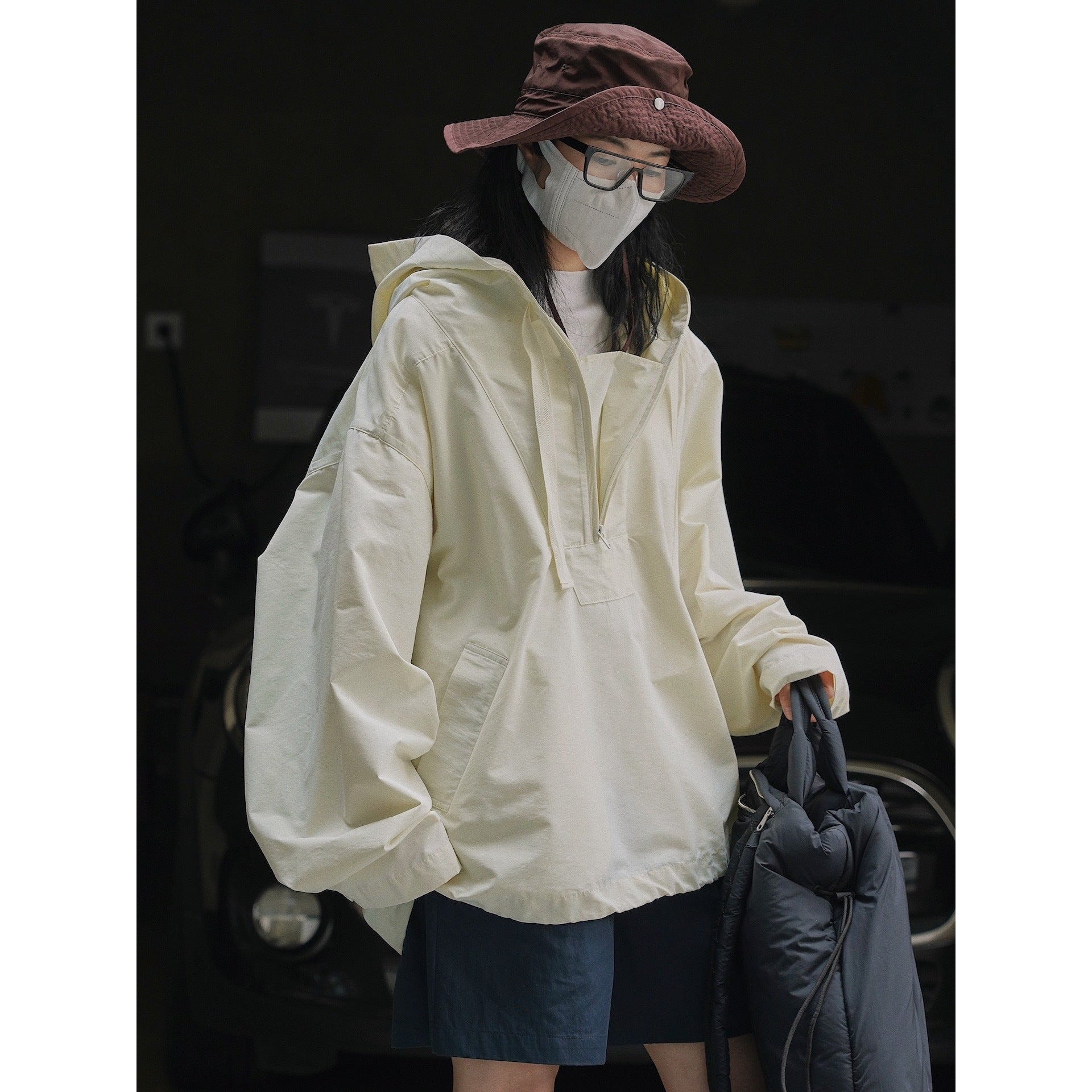 Women's angler hat with wide brim, quilted structure, and adjustable chin strap Chichicherry